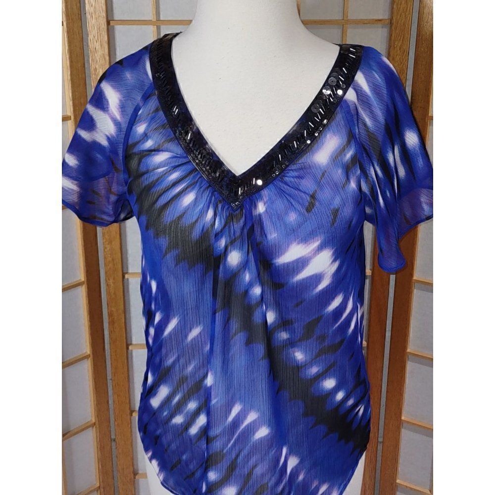 NWT Express XS Embellished V-Neck Flutter Sleeve Blouse